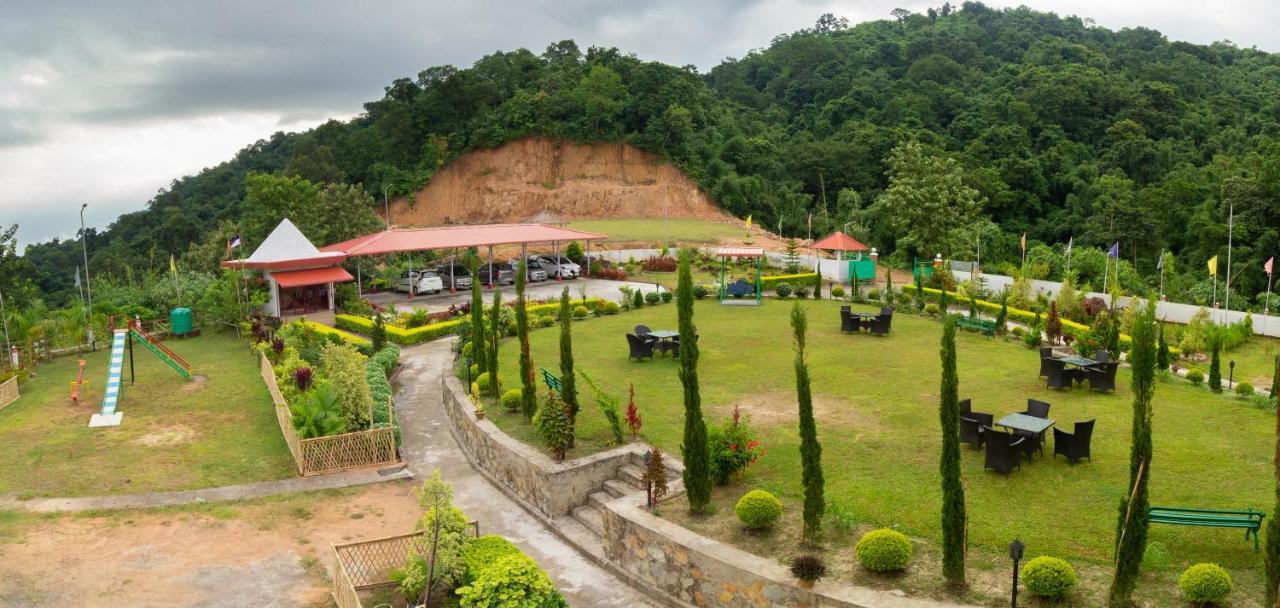 La Vue Resort Казіранґа Екстер'єр фото